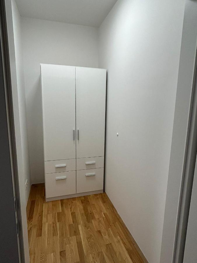 Paky Appartements 00313 Bruck an der Leitha Exterior photo